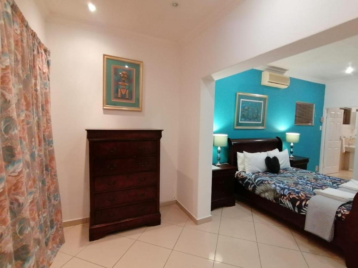 Palm View Guest House Pretoria-Noord エクステリア 写真