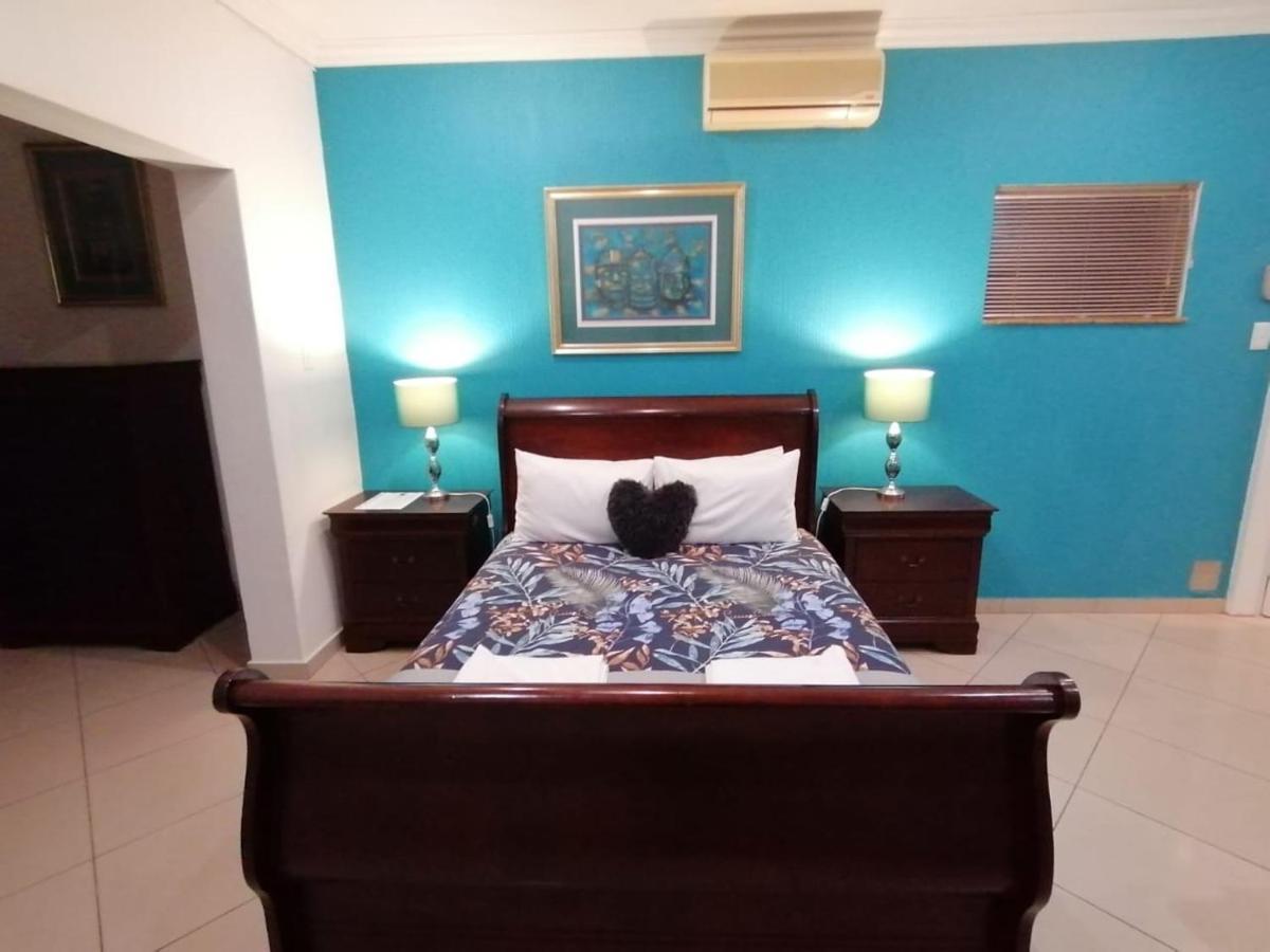 Palm View Guest House Pretoria-Noord エクステリア 写真