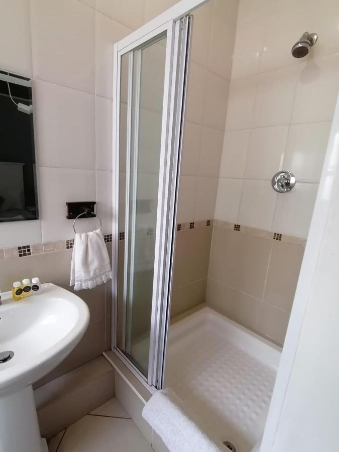 Palm View Guest House Pretoria-Noord エクステリア 写真