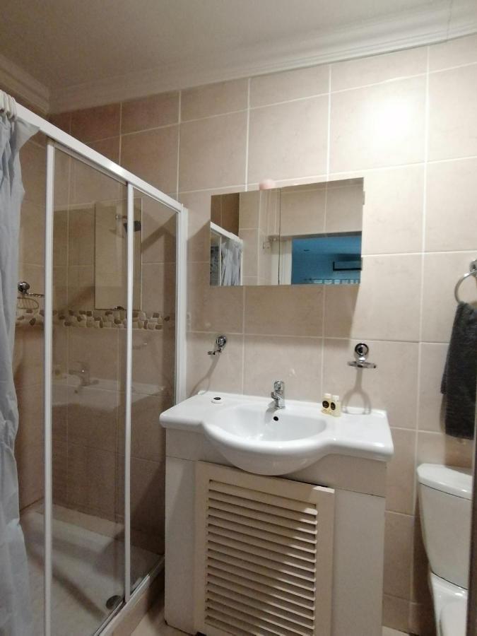 Palm View Guest House Pretoria-Noord エクステリア 写真